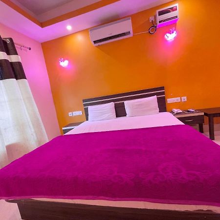 פורי Hotel Deo מראה חיצוני תמונה
